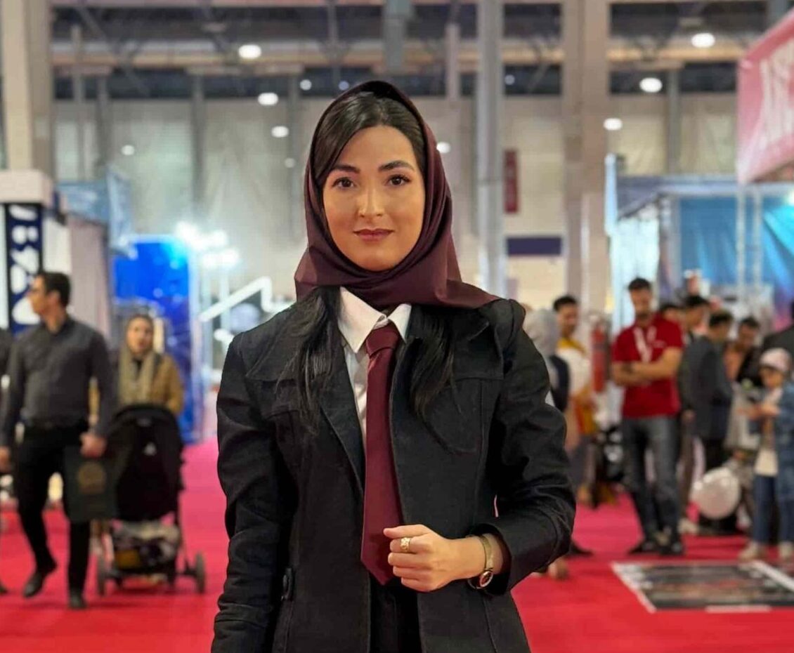 الناز عابدی